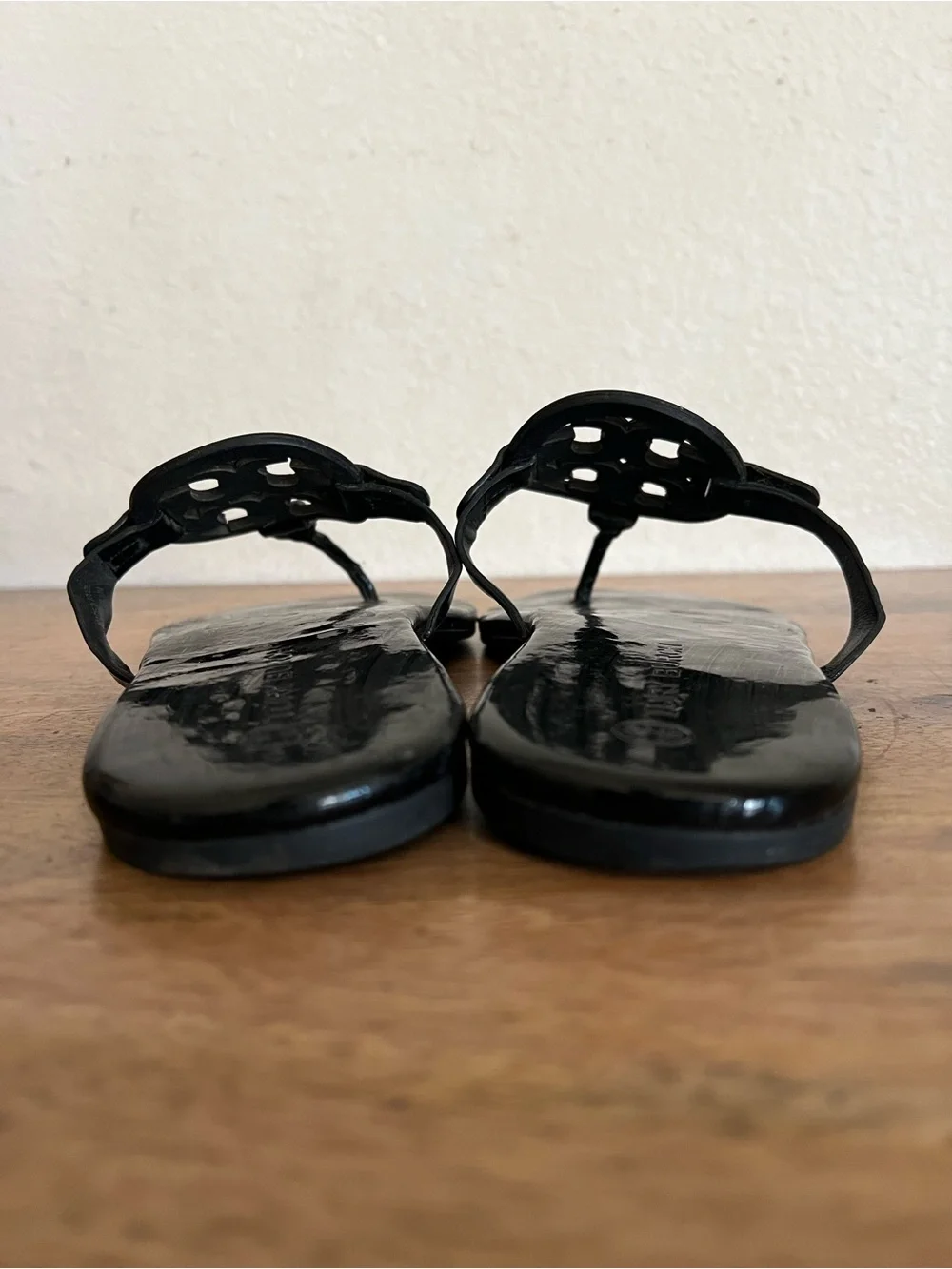 Tory Burch Miller Soft Women's Leather Memory Foam Slide Thong Sandals Size 10 M